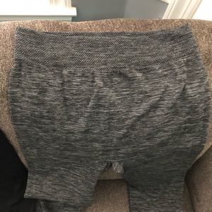 Grey maternity leggings